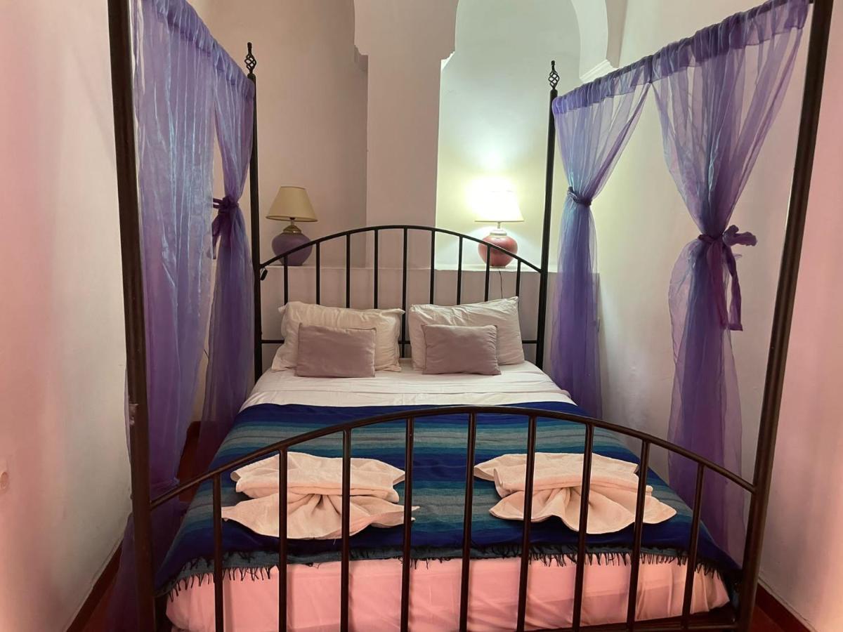 Riad Dar Lilas Marrakesh Exterior photo
