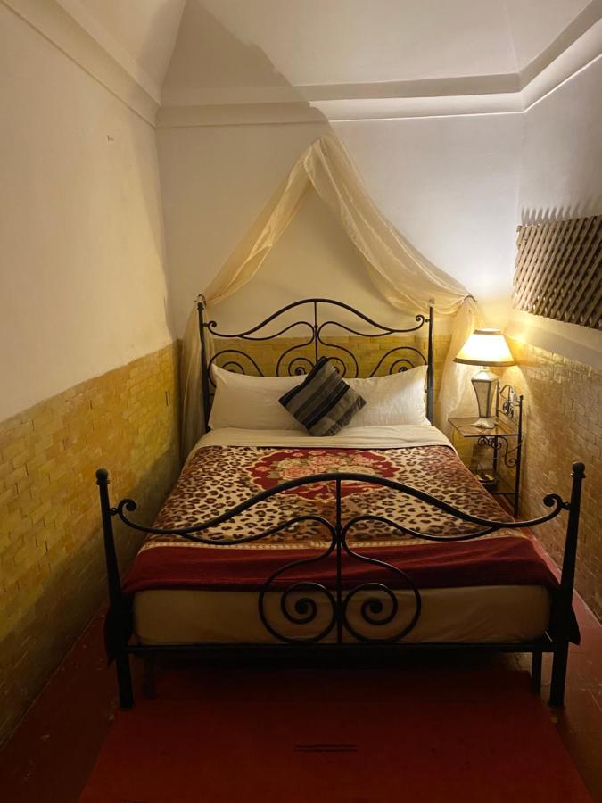 Riad Dar Lilas Marrakesh Exterior photo