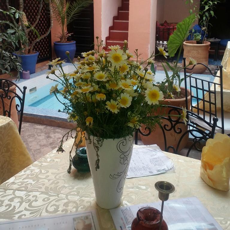 Riad Dar Lilas Marrakesh Exterior photo
