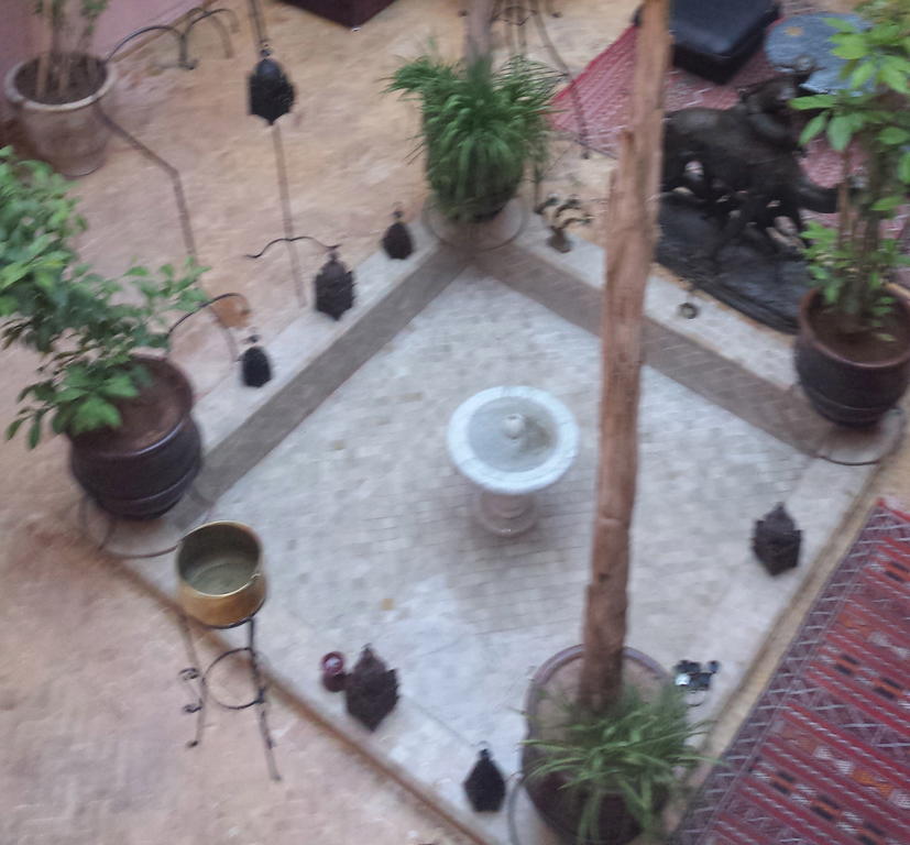 Riad Dar Lilas Marrakesh Exterior photo